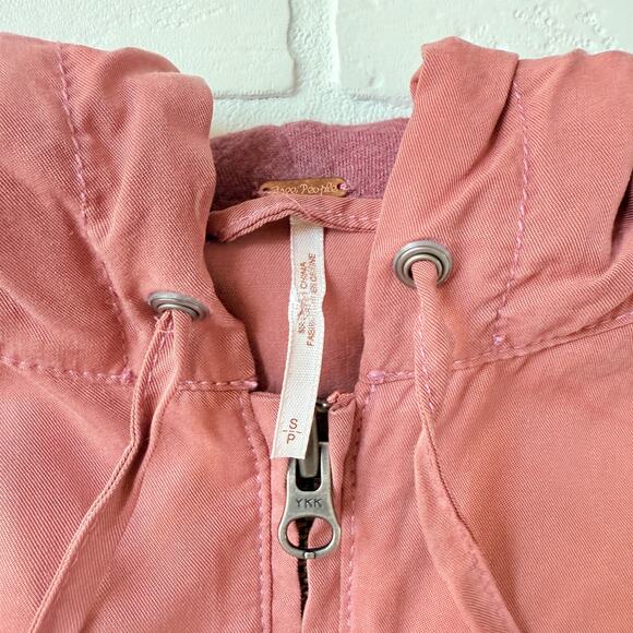 Free People Magpie Pink Rose Boho Lacey Crochet Oversized Jacket with Hood sz S - Picture 9 of 9